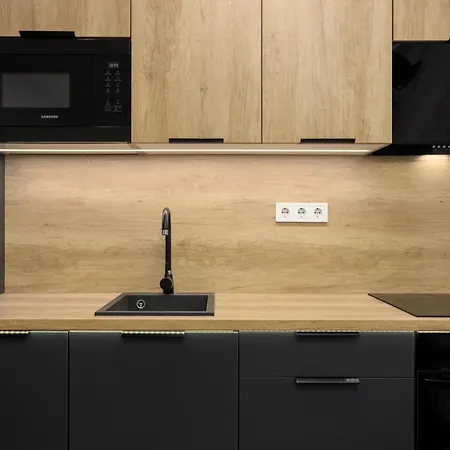 Waterfront Azure Loft With Free Parking 아파트 *