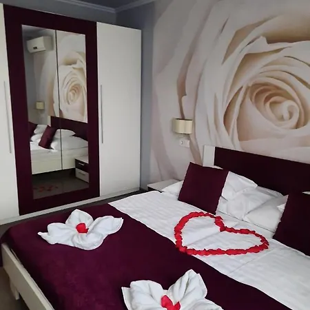 Kek Laguna Wellness Гостевой дом Эгерсалок