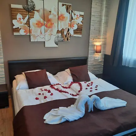 Kek Laguna Wellness Gasthof Egerszalók