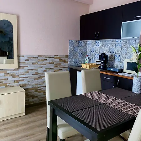 Kek Laguna Wellness Guest house Egerszalok