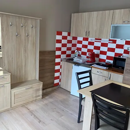 Kek Laguna Wellness Гостевой дом Эгерсалок